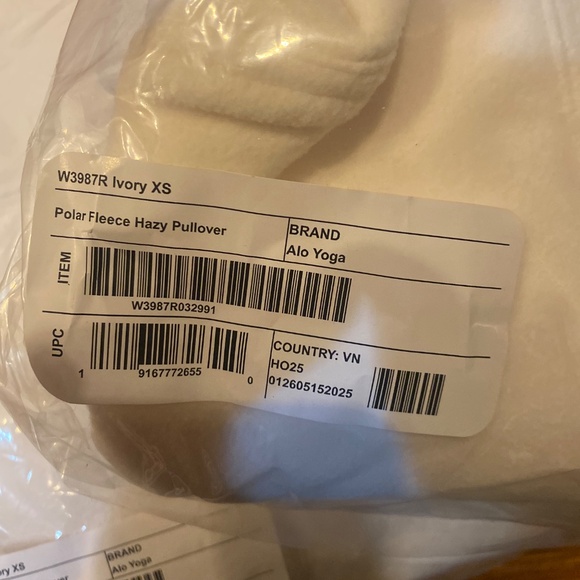 NWT Alo Yoga polar fleece hazy pullover IVORY Size XS - Picture 6 of 6